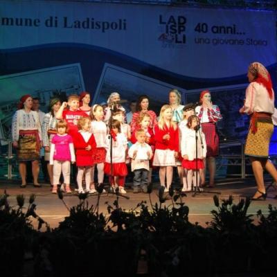 9 mai: Ladispoli: Catolicii români la sărbătoarea oraşului