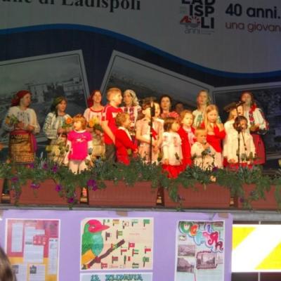 9 mai: Ladispoli: Catolicii români la sărbătoarea oraşului