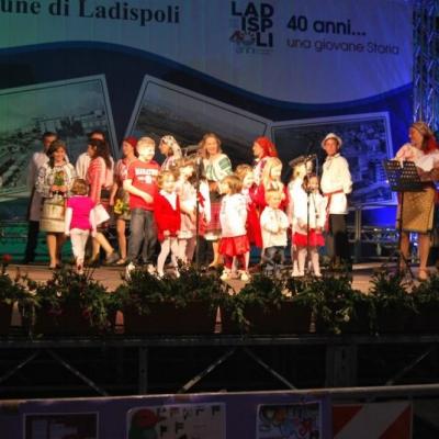 9 mai: Ladispoli: Catolicii români la sărbătoarea oraşului
