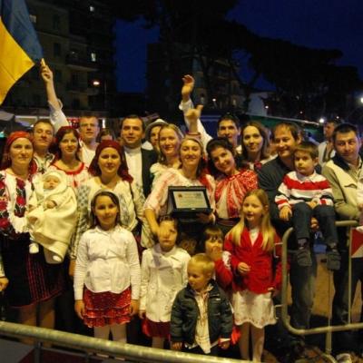 9 mai: Ladispoli: Catolicii români la sărbătoarea oraşului
