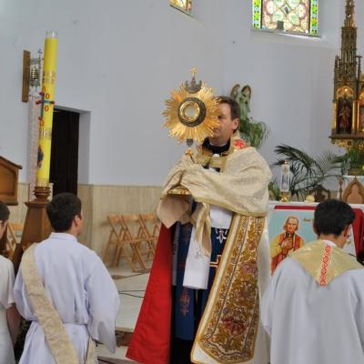 15 mai: Cacica: Pelelerinajul bolnavilor II