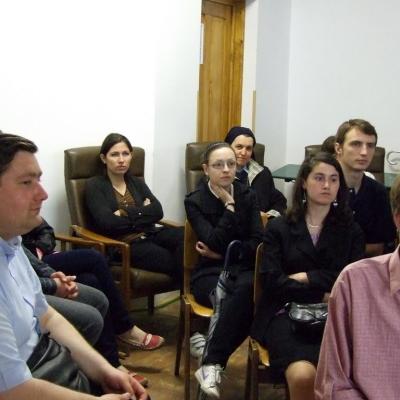 16 mai: Iaşi: Cateheză despre mass-media