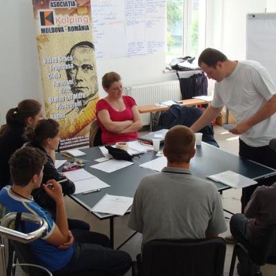 28-29 mai: Mărgineni: Seminar oferit de către Academia Kolping Moldova