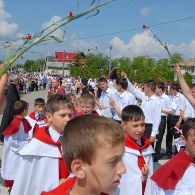 29 mai: Buruieneşti: Administrarea Mirului