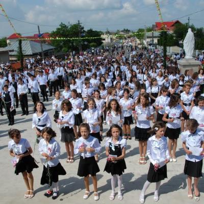 29 mai: Buruieneşti: Administrarea Mirului