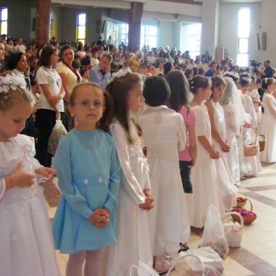 3 iunie: Bacău: Procesiune în solemnitatea Trupul şi Sângele Domnului