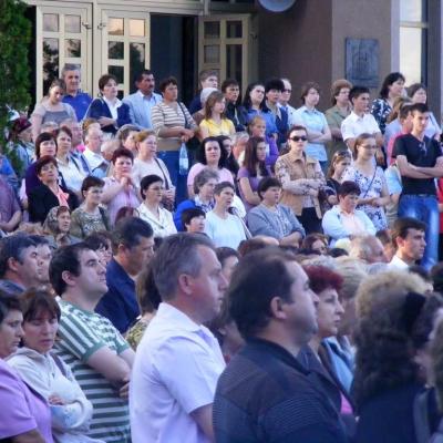 3 iunie: Bacău: Procesiune în solemnitatea Trupul şi Sângele Domnului
