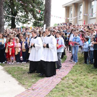 5 iunie: Lespezi: Sărbătoarea Copiilor