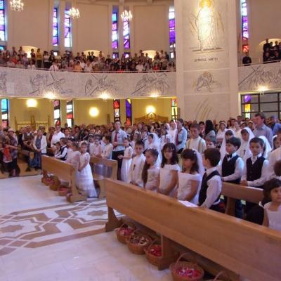 6 iunie: Iaşi: Procesiune în solemnitatea Trupul şi Sângele Domnului