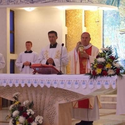 6 iunie: Iaşi: Procesiune în solemnitatea Trupul şi Sângele Domnului