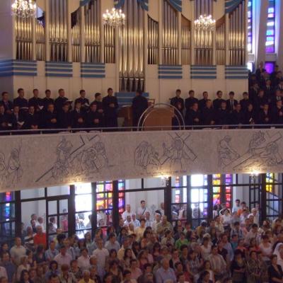 6 iunie: Iaşi: Procesiune în solemnitatea Trupul şi Sângele Domnului