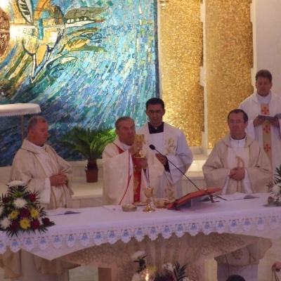 6 iunie: Iaşi: Procesiune în solemnitatea Trupul şi Sângele Domnului