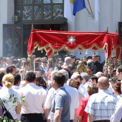 6 iunie: Iaşi: Procesiune în solemnitatea Trupul şi Sângele Domnului