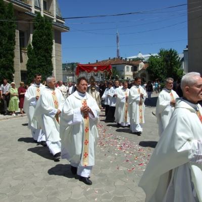 6 iunie: Iaşi: Procesiune în solemnitatea Trupul şi Sângele Domnului