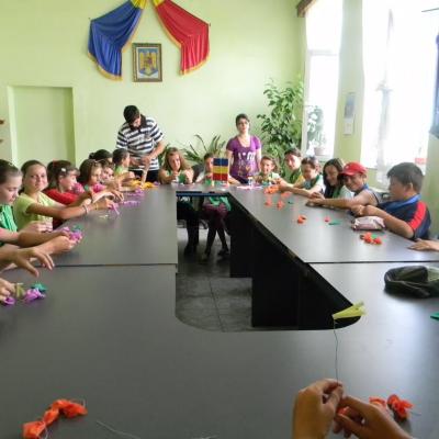 14-19 iunie: Luizi-Călugăra: Campusul "Înconjurul lumii în cinci zile"