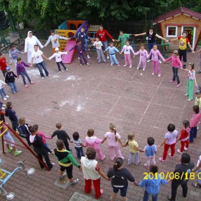 17-19 iunie: Târgu Ocna: Campusul "Vara împreună" 2010