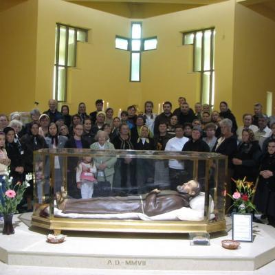 24 iunie: Oneşti: Capitul al terţiarilor franciscani