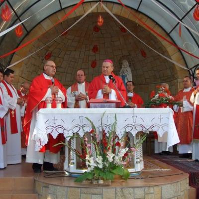 24 iulie: Huşi "Sf. Anton": Administrarea Mirului