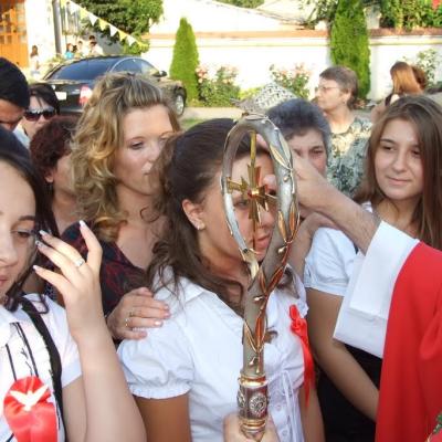 24 iulie: Huşi "Sf. Anton": Administrarea Mirului