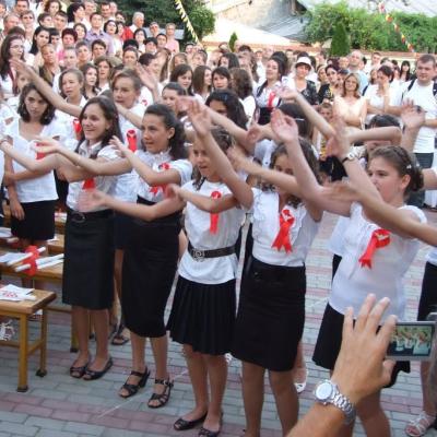 24 iulie: Huşi "Sf. Anton": Administrarea Mirului