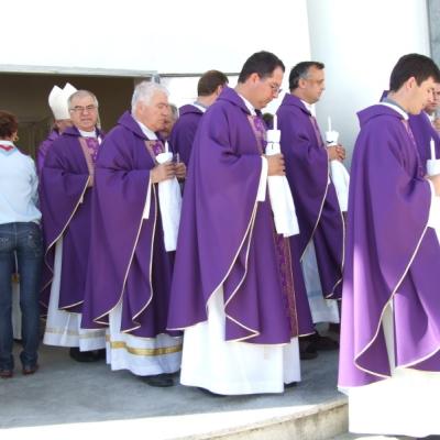 31 iulie: Sagna: Funeraliile părintelui Ioan Simon