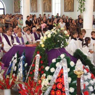 31 iulie: Sagna: Funeraliile părintelui Ioan Simon