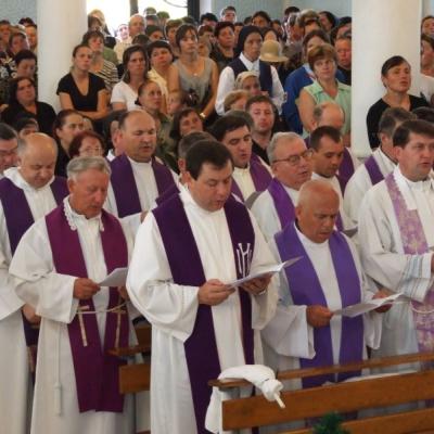 31 iulie: Sagna: Funeraliile părintelui Ioan Simon