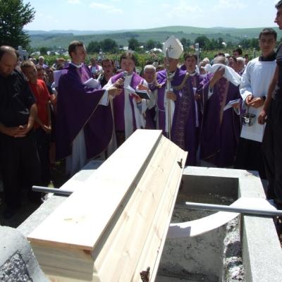 31 iulie: Sagna: Funeraliile părintelui Ioan Simon