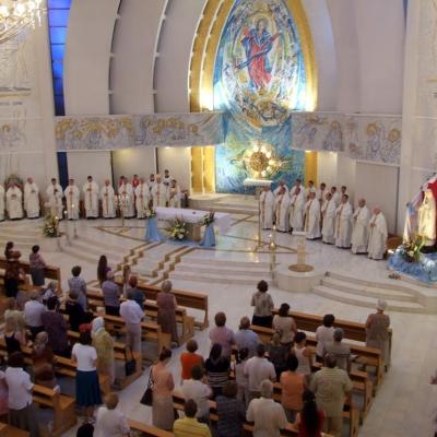 22 august: Iaşi: Hramul catedralei "Sfânta Fecioară Maria, Regină"