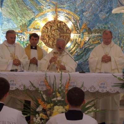 22 august: Iaşi: Hramul catedralei "Sfânta Fecioară Maria, Regină"