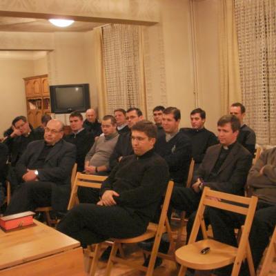 8-12 noiembrie: Gioseni: Exerciţii spirituale pentru preoţii Diecezei de Iaşi. Seria a III-a