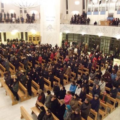 3 decembrie: Iaşi: Peregrinatio Mariae. Ziua a şasea