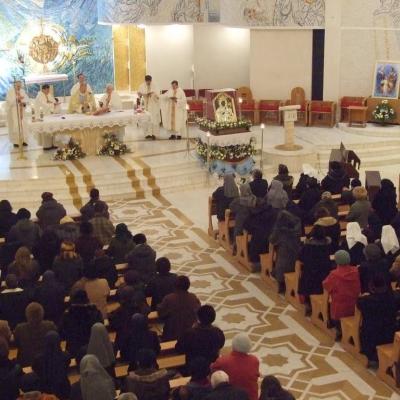 3 decembrie: Iaşi: Peregrinatio Mariae. Ziua a şasea