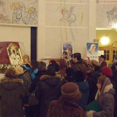 3 decembrie: Iaşi: Peregrinatio Mariae. Ziua a şasea