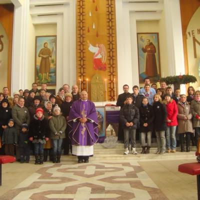 5 decembrie: Gioseni: Depunerea adeziunii în AC
