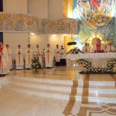 8 decembrie: Iaşi: PS Aurel Percă a celebrat o Liturghie de mulţumire