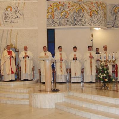 8 decembrie: Iaşi: PS Aurel Percă a celebrat o Liturghie de mulţumire
