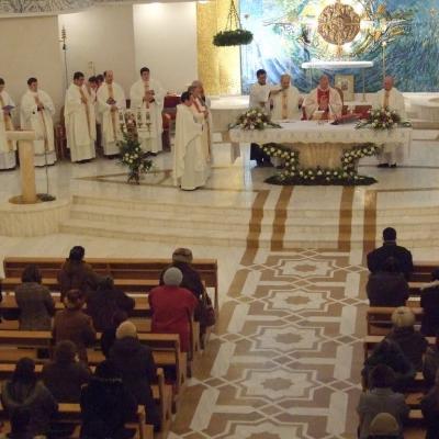8 decembrie: Iaşi: PS Aurel Percă a celebrat o Liturghie de mulţumire