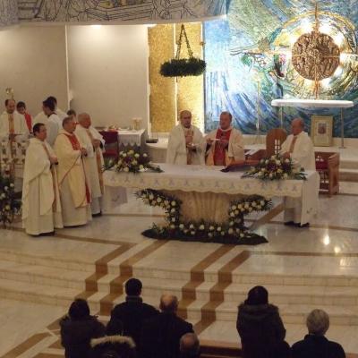 8 decembrie: Iaşi: PS Aurel Percă a celebrat o Liturghie de mulţumire