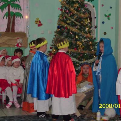 20 decembrie: Săbăoani: De la copii pentru copii