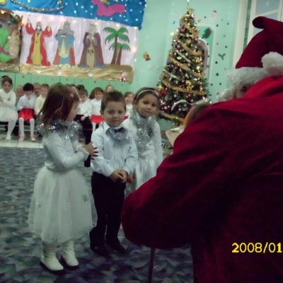 20 decembrie: Săbăoani: De la copii pentru copii