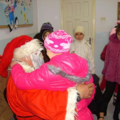 25 decembrie: Şcheia: Scrisoare de la Moş Crăciun
