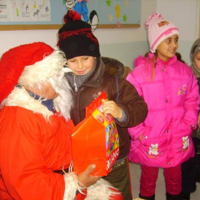 25 decembrie: Şcheia: Scrisoare de la Moş Crăciun