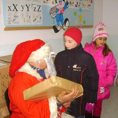 25 decembrie: Şcheia: Scrisoare de la Moş Crăciun