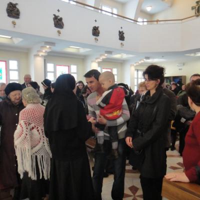 23 ianuarie: Iaşi: Liturghie de mulţumire pentru cei 15 ani ai prezenţei sorei Serena Ciserani în România