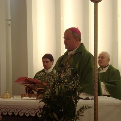 23 ianuarie: Iaşi: Liturghie de mulţumire pentru cei 15 ani ai prezenţei sorei Serena Ciserani în România
