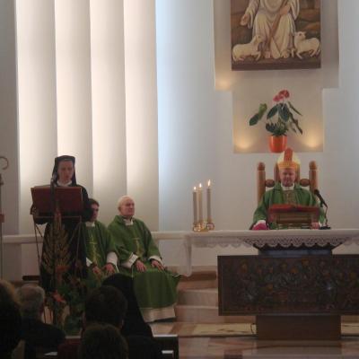 23 ianuarie: Iaşi: Liturghie de mulţumire pentru cei 15 ani ai prezenţei sorei Serena Ciserani în România