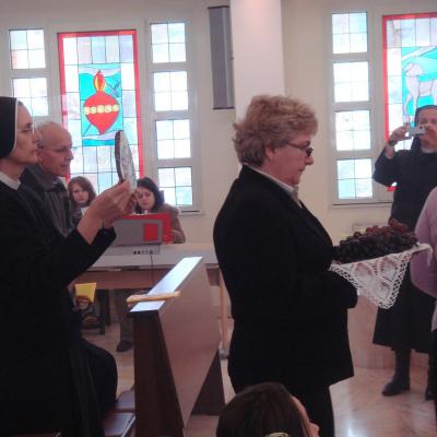 23 ianuarie: Iaşi: Liturghie de mulţumire pentru cei 15 ani ai prezenţei sorei Serena Ciserani în România
