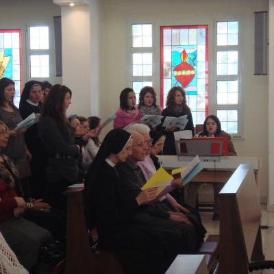 23 ianuarie: Iaşi: Liturghie de mulţumire pentru cei 15 ani ai prezenţei sorei Serena Ciserani în România