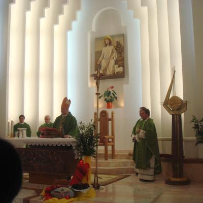 23 ianuarie: Iaşi: Liturghie de mulţumire pentru cei 15 ani ai prezenţei sorei Serena Ciserani în România